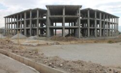 تکمیل پروژههای نیمهتمام مبارکه، سیاست مدیریت شهری در یکسال باقیمانده