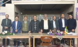 برپایی میز خدمت مدیریت شهری گلپایگان در مصلی نماز جمعه