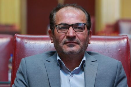 نماینده استان اصفهان در شورای عالی استان ها خواستار رسیدگی به مشکلات بیمه تأمین اجتماعی کشاورزان و عشایر شد