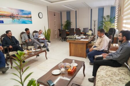 بررسی راهکارهای بهبود خدمات و حل مسائل شهری بهارستان